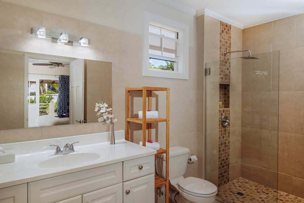 Bathroom shower