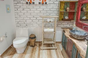 thumbnail: Bathroom