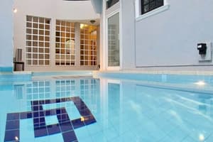 thumbnail: Outdoor pool