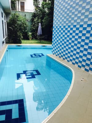 thumbnail: Outdoor pool