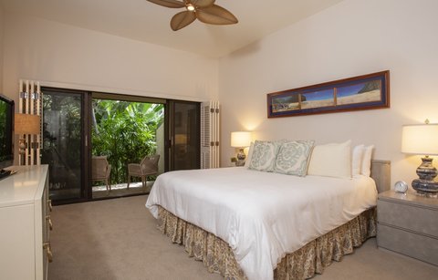 Makena Surf C105 Bedroom