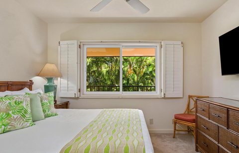 Makena Surf F305 Bedroom