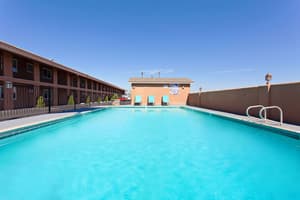 thumbnail: Pool