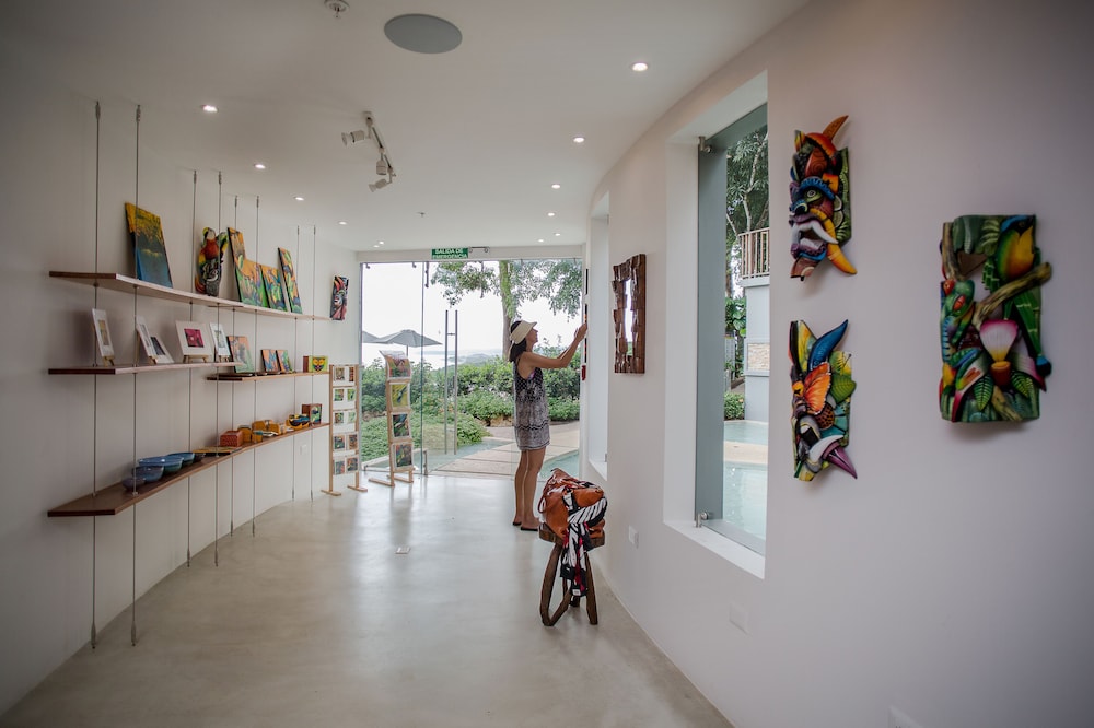 Gift shop