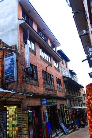 thumbnail: Exterior