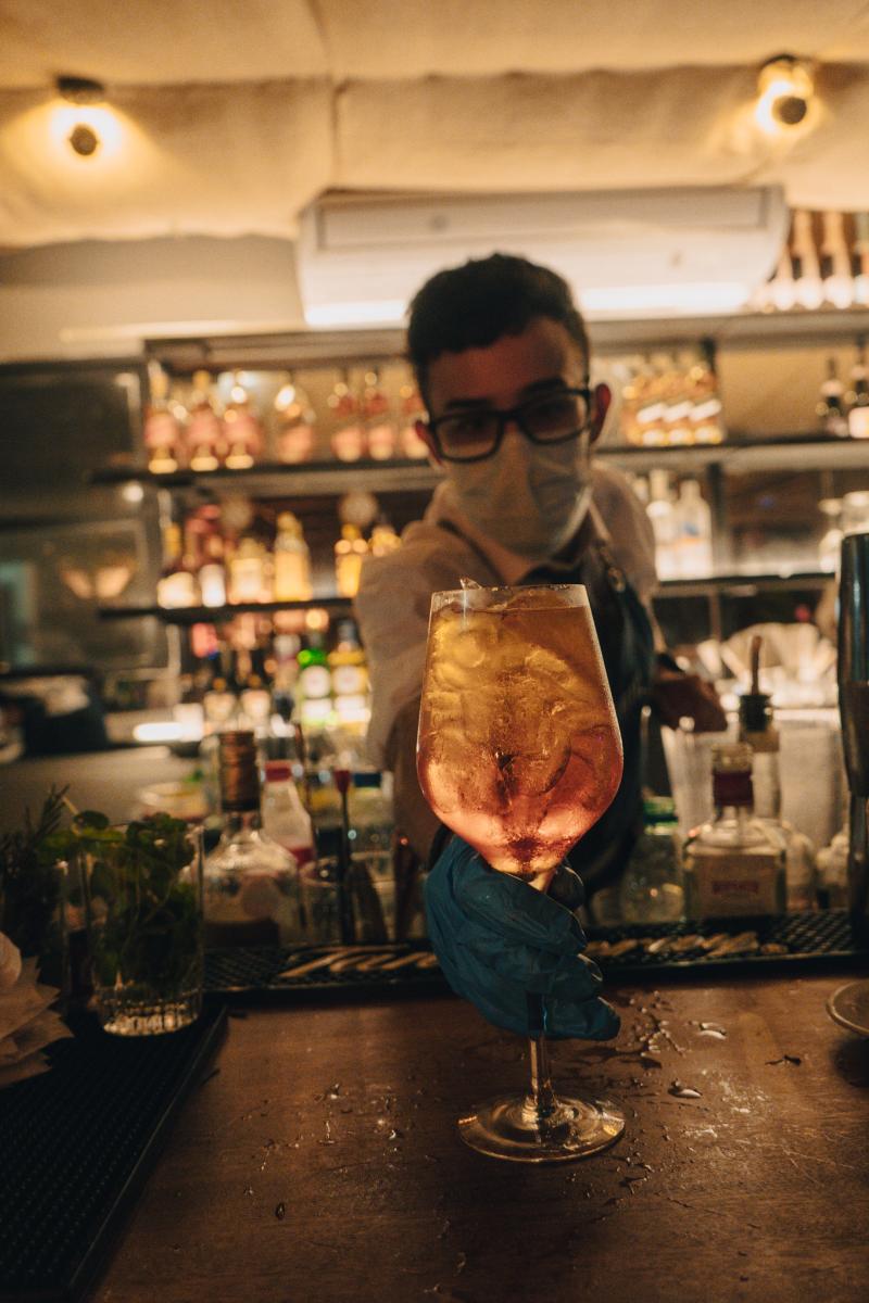 Bar