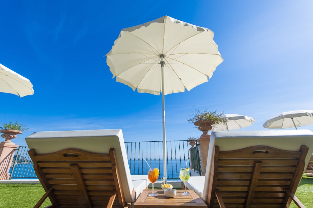 Sundeck