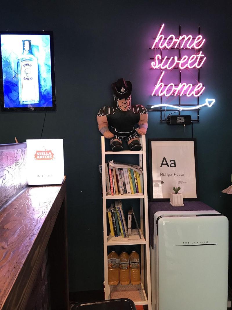 Bar