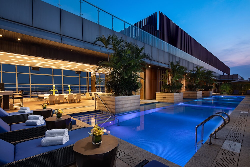 Rooftop pool