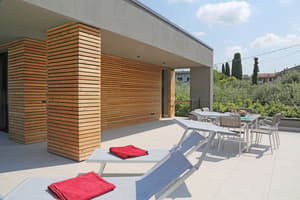 thumbnail: Exterior