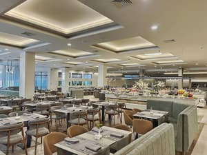 thumbnail: Restaurant