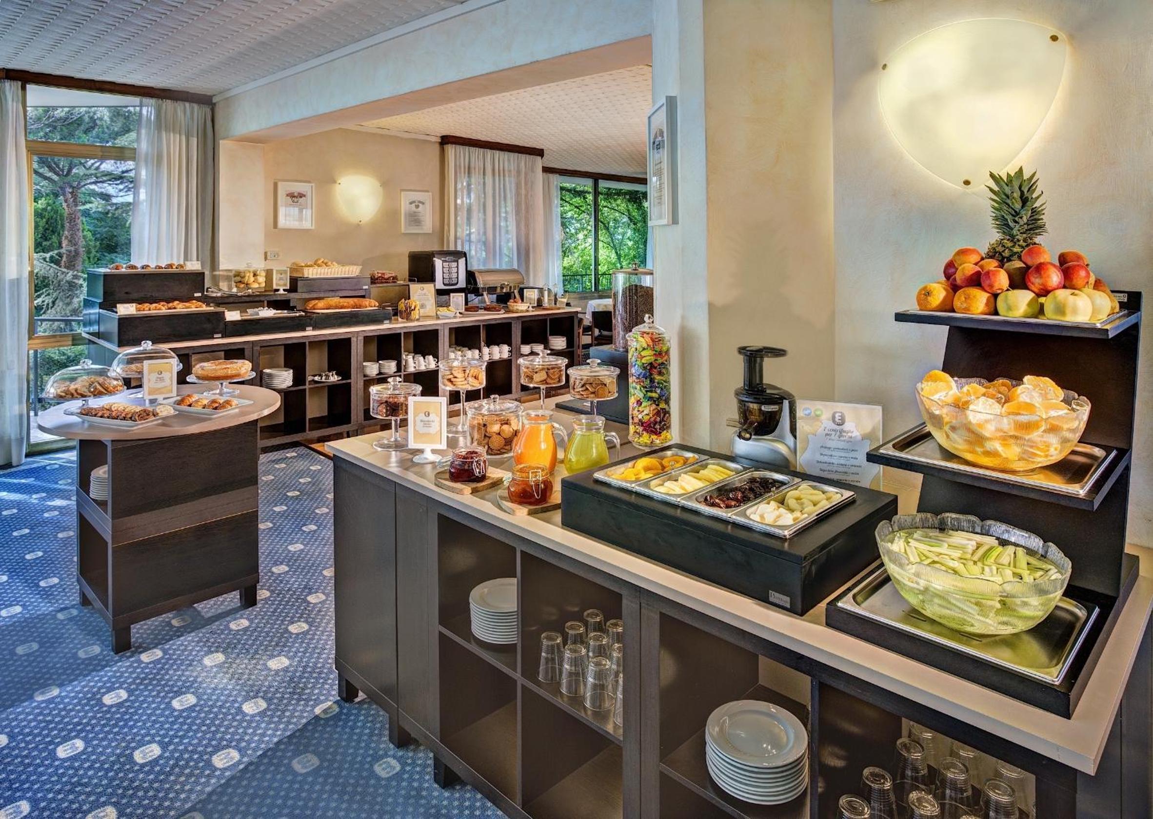 Restaurant-cafeteria