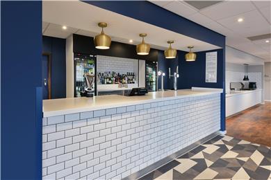 On-Site,Bar/Lounge