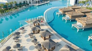 thumbnail: Outdoor pool