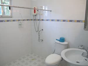 thumbnail: Bathroom