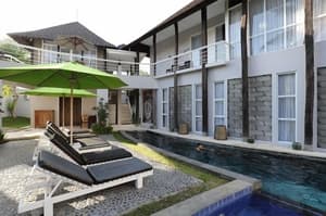 thumbnail: Outdoor pool