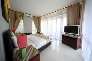 thumbnail: Room