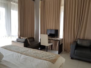 thumbnail: Room