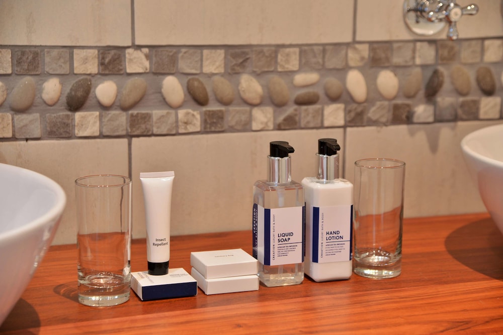Bathroom amenities