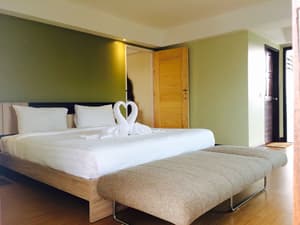 thumbnail: Room