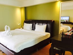 thumbnail: Room