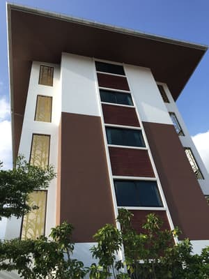 thumbnail: Exterior