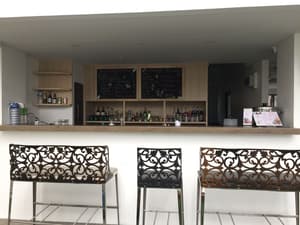 thumbnail: Poolside bar