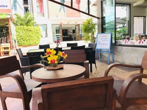 thumbnail: Restaurant