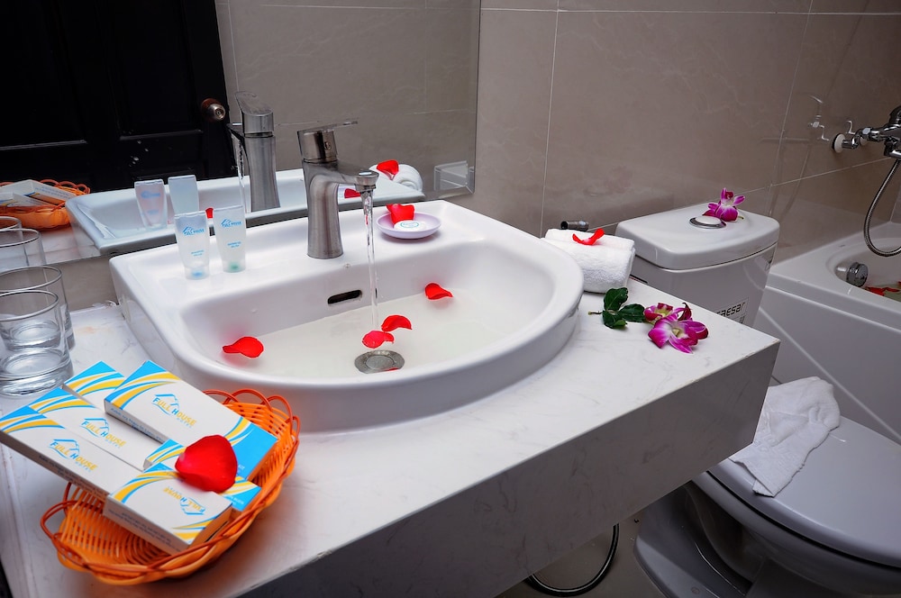 Bathroom sink