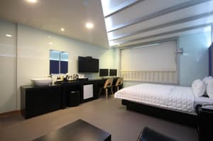 thumbnail: Room amenity
