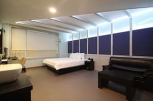 thumbnail: Room amenity