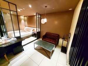 thumbnail: Room