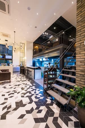 thumbnail: Restaurant