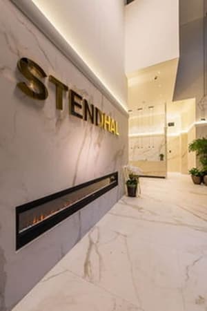 thumbnail: Interior entrance