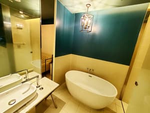 thumbnail: Bathroom