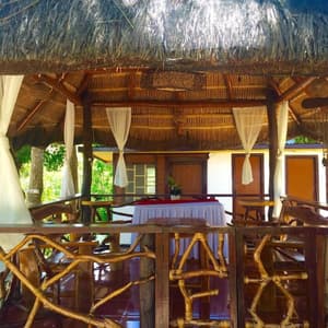 thumbnail: Exterior