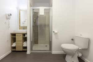 thumbnail: Bathroom