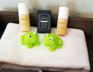 thumbnail: Bathroom amenities