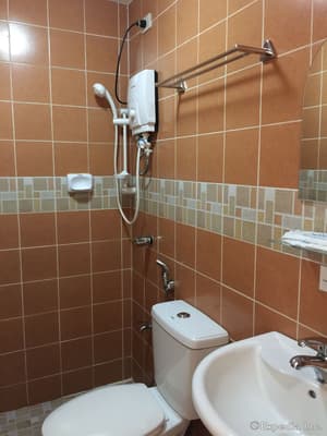 thumbnail: Bathroom