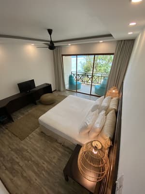 thumbnail: Room