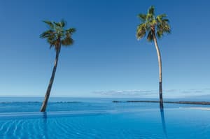 thumbnail: Infinity pool