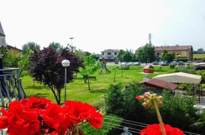 thumbnail: General view