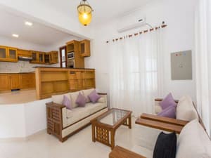 thumbnail: Interior detail