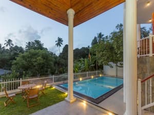 thumbnail: Outdoor pool