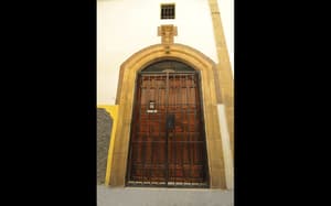 thumbnail: Front of property