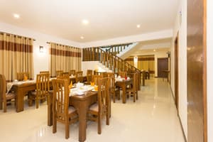 thumbnail: Restaurant