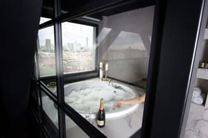 thumbnail: Jetted tub