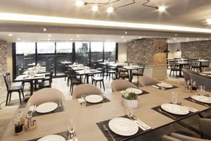 thumbnail: Restaurant