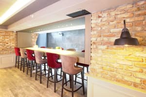 thumbnail: Restaurant