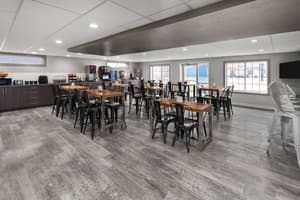 thumbnail: Breakfast area